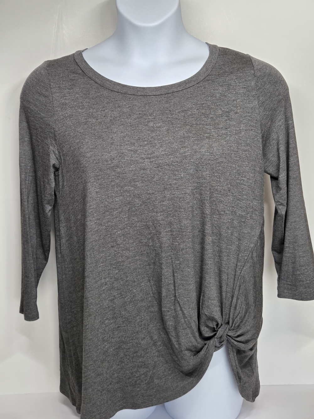 Meri Skye Knot-Hem Long Sleeve Tee in Charcoal by - Picture 4 of 12